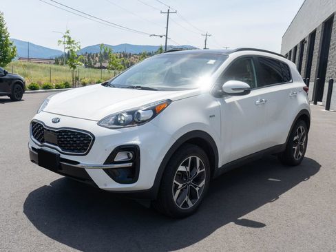 Used 2020 Kia Sportage EX w/ Option Group 15 AWD/4WD image 3