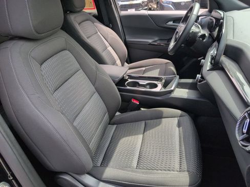 Used 2025 Chevrolet Equinox LT AWD/4WD image 31