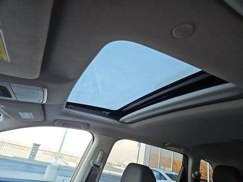 Used 2024 Honda CR-V EX image 13