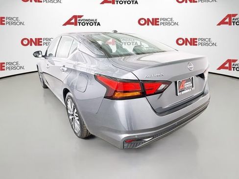 Used 2025 Nissan Altima 2.5 SV image 5