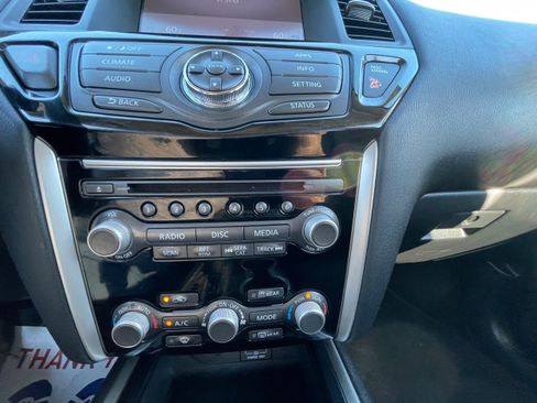 Used 2018 Nissan Pathfinder SV FWD image 22