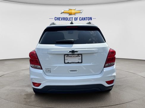 Used 2022 Chevrolet Trax LT w/ Sport Edition FWD image 4
