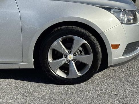 Used 2011 Chevrolet Cruze LT image 8