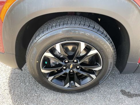 Used 2023 Chevrolet TrailBlazer LT FWD image 10