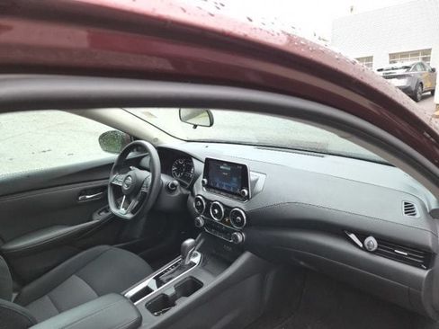 Used 2023 Nissan Sentra SV FWD image 9
