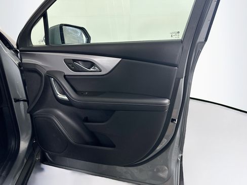Used 2025 Chevrolet Blazer LT FWD image 29