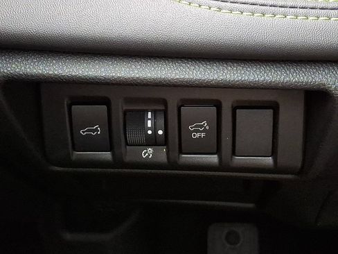 Used 2025 Subaru Outback Onyx Edition AWD/4WD image 23
