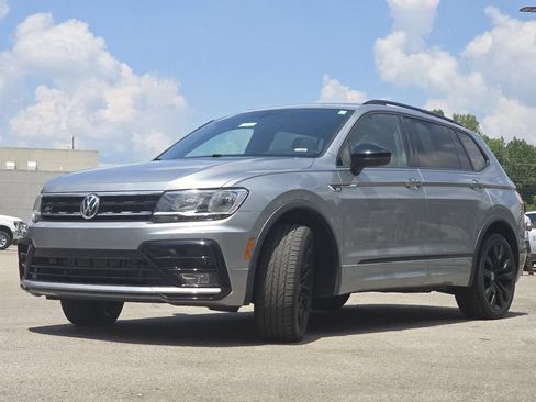 Used 2021 Volkswagen Tiguan SE R-Line AWD/4WD image 12
