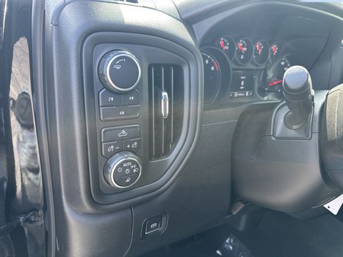 Certified 2021 Chevrolet Silverado 2500 Custom w/ Custom Value Package AWD/4WD image 12