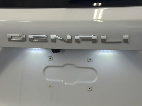 Used 2026 GMC Terrain Denali image 8