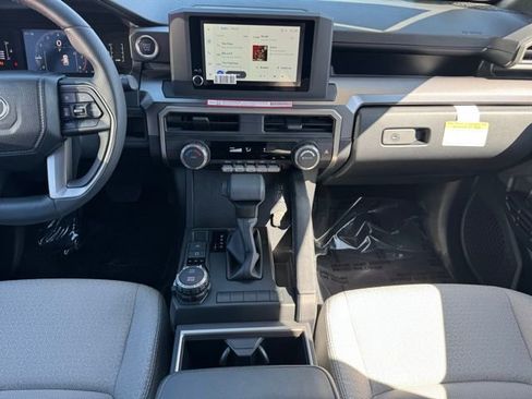 Used 2025 Toyota 4Runner SR5 image 2