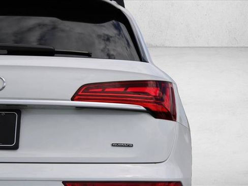 Used 2023 Audi Q5 2.0T Premium w/ Convenience Package AWD/4WD image 10