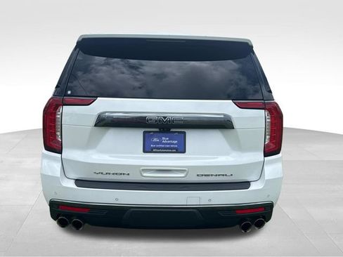 Used 2023 GMC Yukon XL Denali Ultimate AWD/4WD image 8