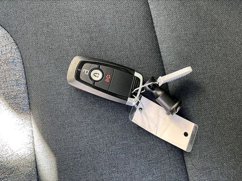 Used 2025 Ford Maverick XLT w/ Equipment Group 302A image 11