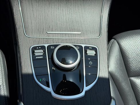 Used 2019 Mercedes-Benz C 300 Sedan image 38