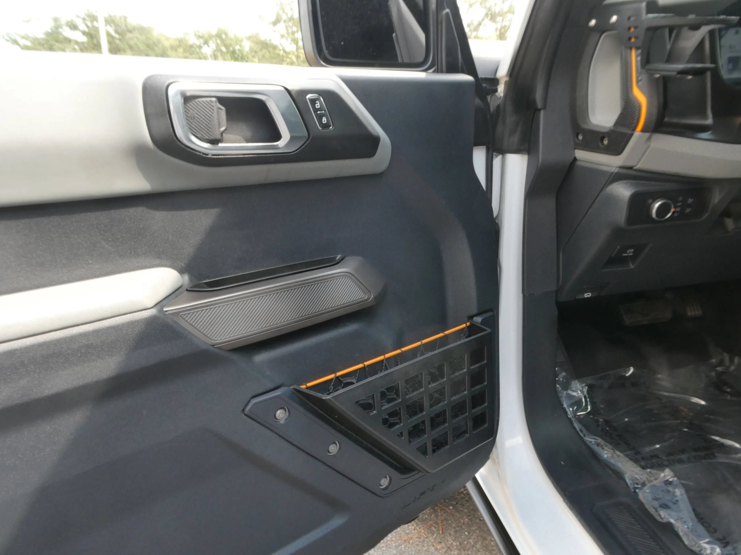 Used 2021 Ford Bronco Badlands w/ Sasquatch Package AWD/4WD image 14
