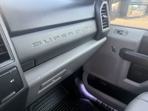 Used 2019 Ford F550 2WD Regular Cab Super Duty image 13