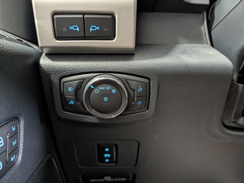 Used 2022 Ford F250 Lariat w/ Tremor Off-Road Package AWD/4WD image 24