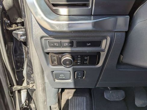 Certified 2023 Ford F150 Lariat w/ Equipment Group 502A High image 30