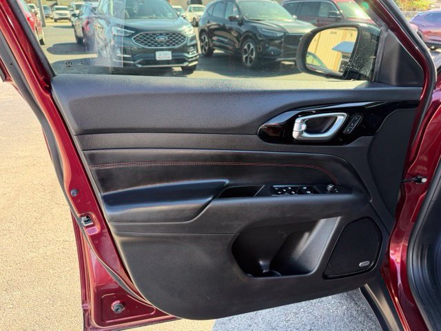 Used 2022 Jeep Compass Trailhawk w/ Trailhawk Elite Group AWD/4WD image 23