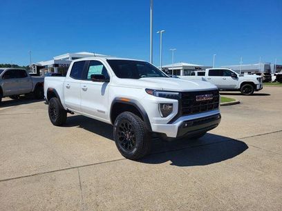 New 2026 GMC Canyon Elevation w/ Convenience Package
