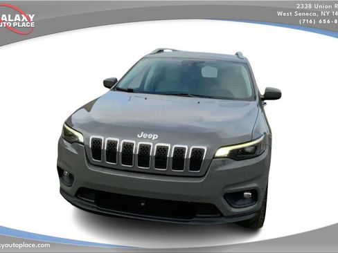 Used 2021 Jeep Cherokee Latitude Lux w/ Comfort/Convenience Group AWD/4WD image 2