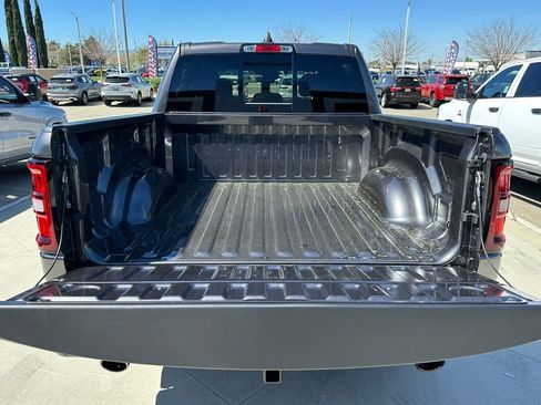 New 2026 RAM 1500 Express AWD/4WD image 21
