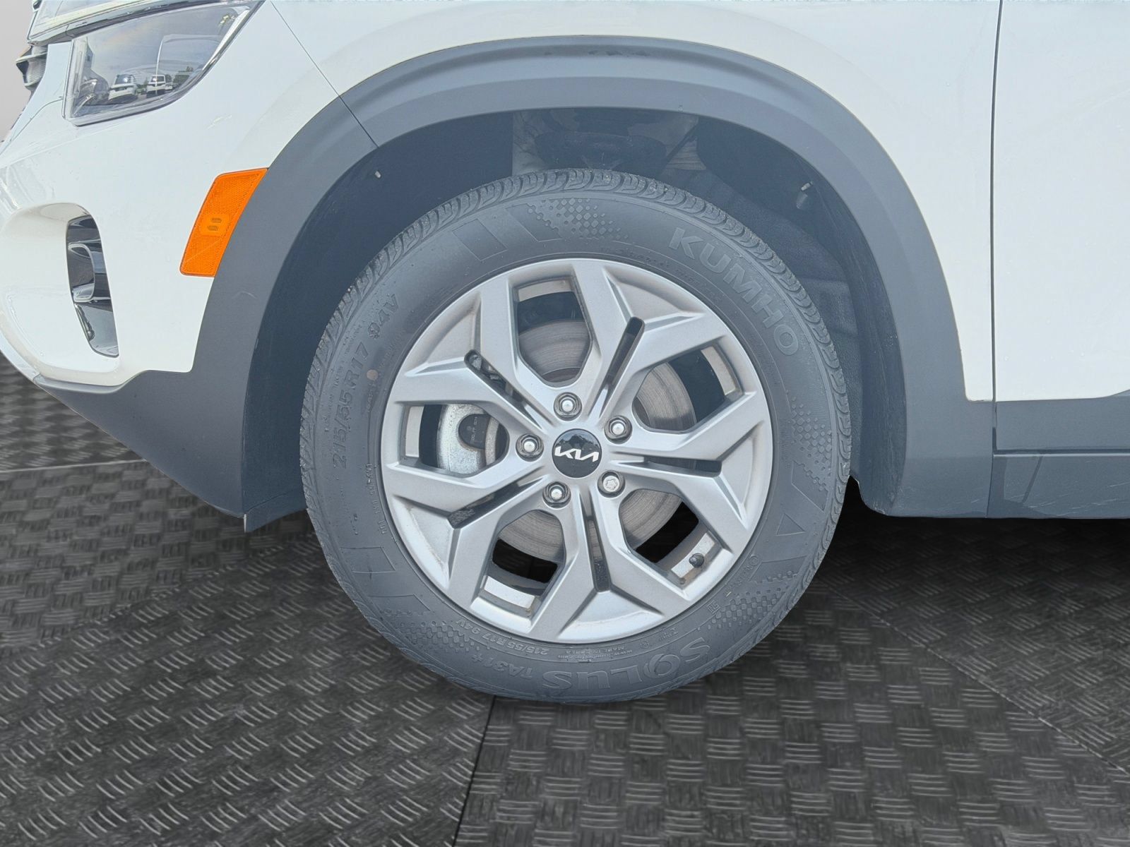 Used 2024 Kia Seltos S AWD/4WD image 18