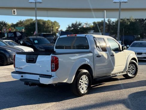 Used 2015 Nissan Frontier SV w/ SV Value Truck Package image 8