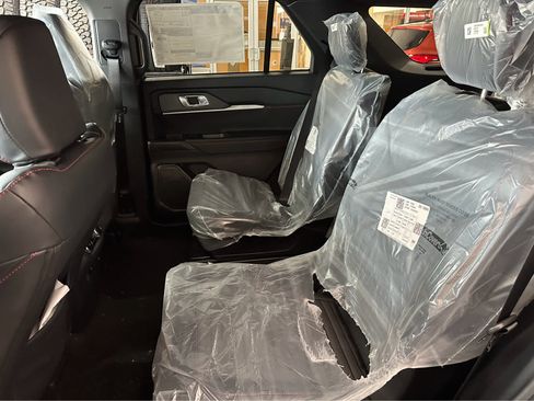 New 2026 Ford Explorer ST-Line AWD/4WD image 35