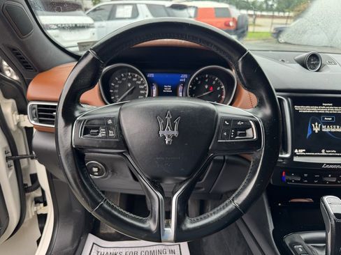 Used 2019 Maserati Levante Base image 24