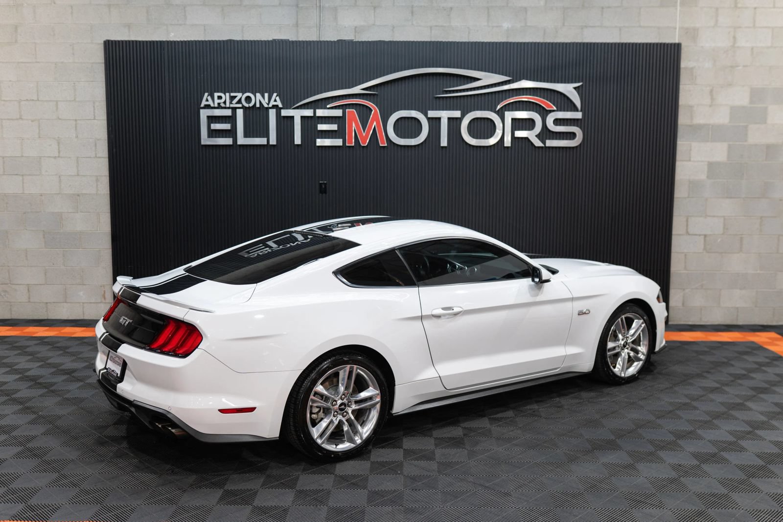 Used 2020 Ford Mustang GT Premium w/ Equipment Group 401A RWD image 16