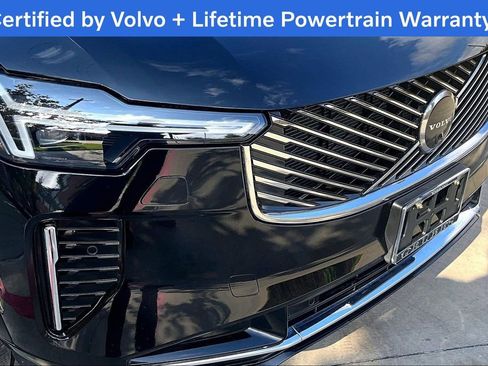 Certified 2025 Volvo XC90 B6 Plus image 37