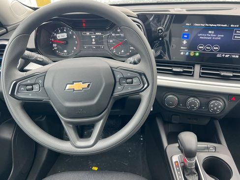 New 2026 Chevrolet Trax LS w/ LS Convenience Package image 10