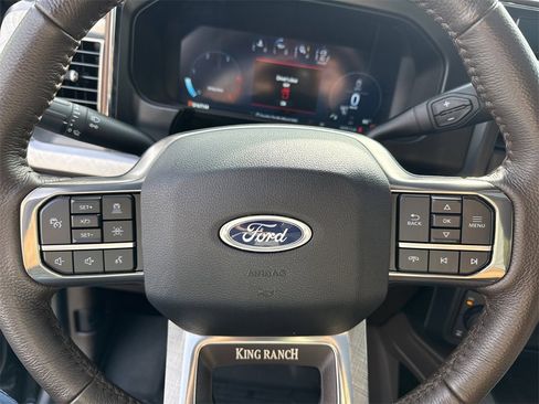 Used 2025 Ford F350 King Ranch w/ FX4 Off-Road Package image 26