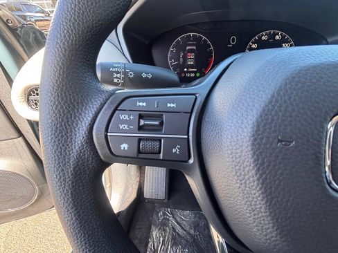 New 2027 Honda HR-V LX image 18