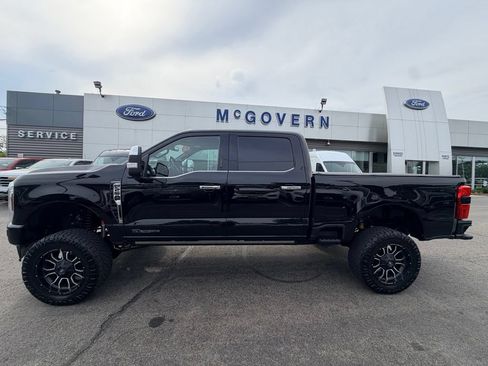 Used 2024 Ford F250 Platinum AWD/4WD image 5