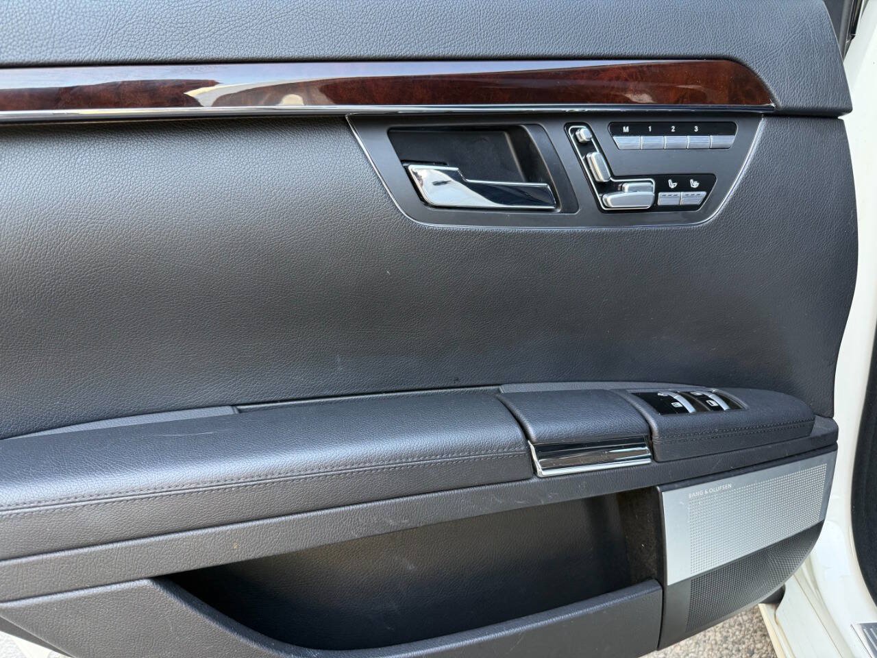 Used 2011 Mercedes-Benz S 550 image 38