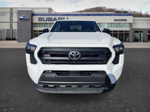 Used 2026 Toyota Tacoma SR AWD/4WD image 4