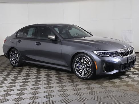 Used 2022 BMW M340i xDrive w/ Premium Package AWD/4WD image 2
