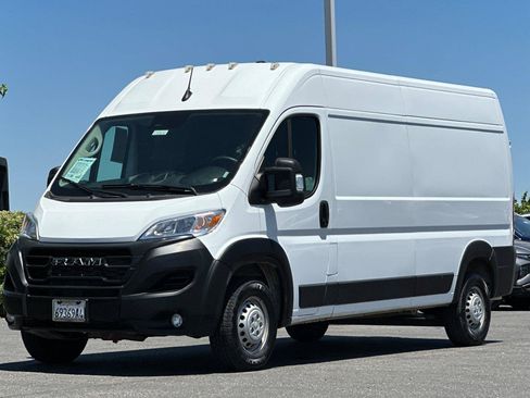 Used 2025 RAM ProMaster 2500 FWD image 8
