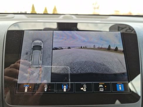 Used 2024 Chevrolet Equinox RS w/ RS Leather Package image 28