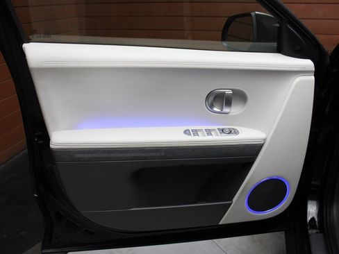 Used 2024 Hyundai Ioniq 5 Limited image 47