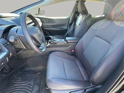 New 2026 Toyota Prius LE image 10