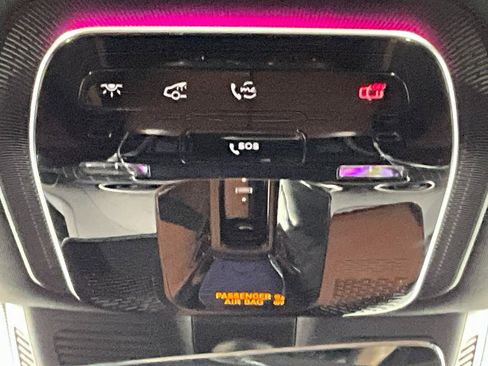 Used 2024 Mercedes-Benz C 300 Sedan image 13