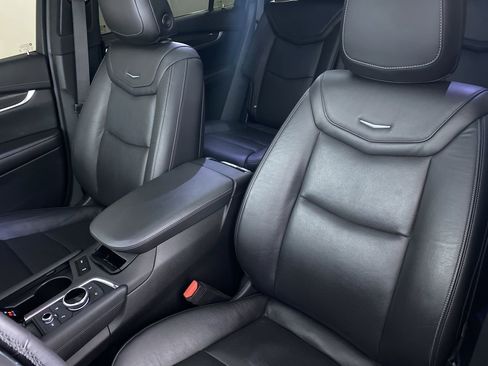 Certified 2020 Cadillac XT6 Sport image 12