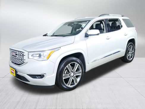 Certified 2017 GMC Acadia Denali w/ Technology Package AWD/4WD image 3