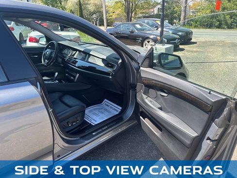 Used 2011 BMW 550i Gran Turismo xDrive AWD/4WD image 30