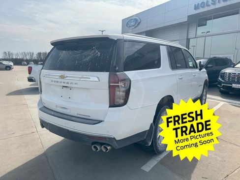 Used 2021 Chevrolet Suburban Premier w/ Premium Package image 6
