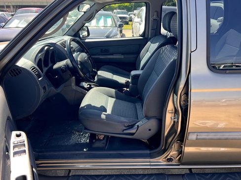 Used 2002 Nissan Xterra SE image 24